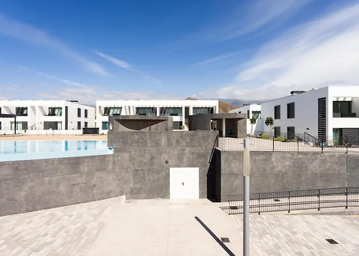 아파트 Maruxia And Pool Apartemnt *